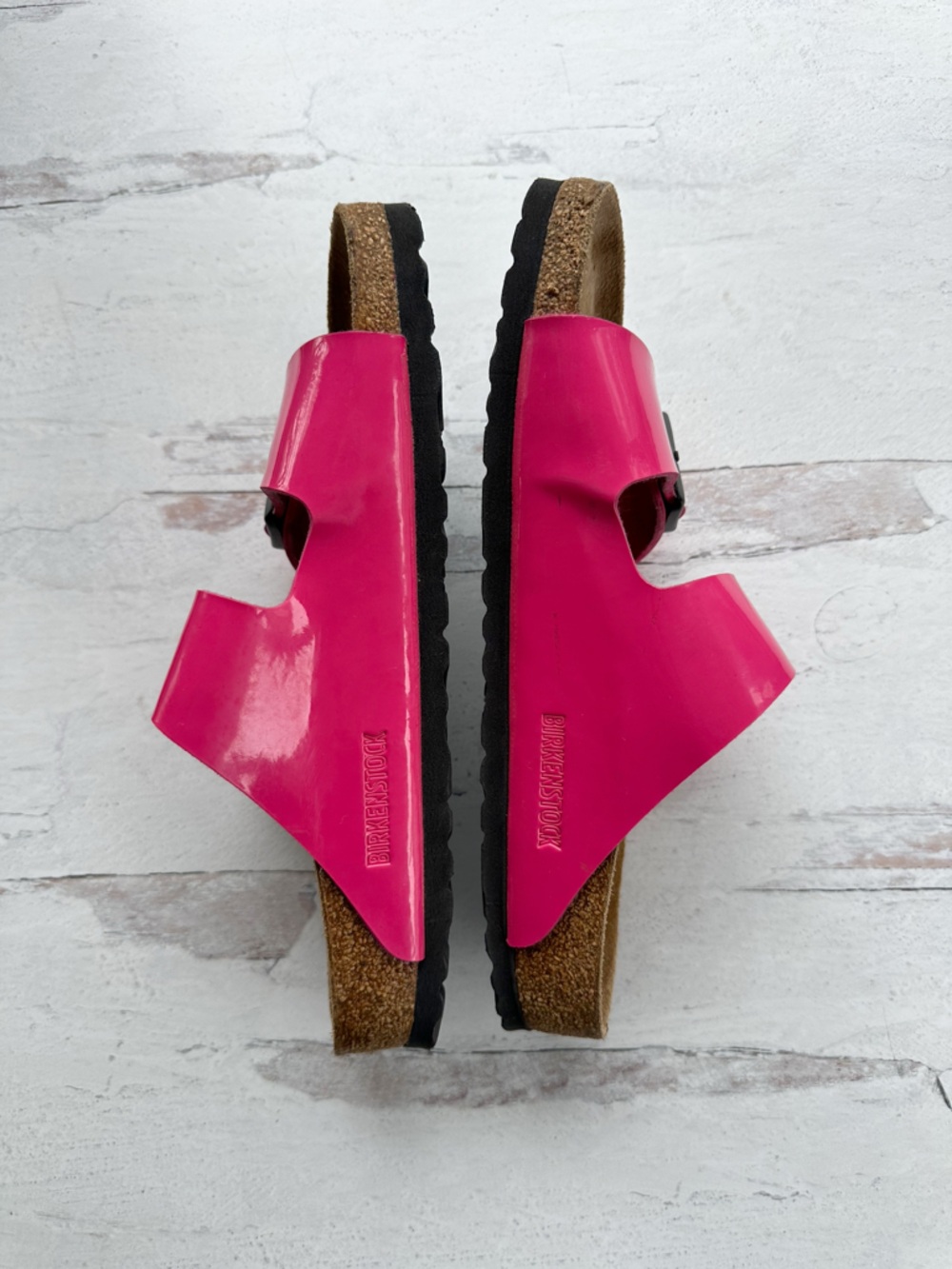 Birkenstock • Arizona Patent Pink Sandals Sz 40 - Picture 3 of 11